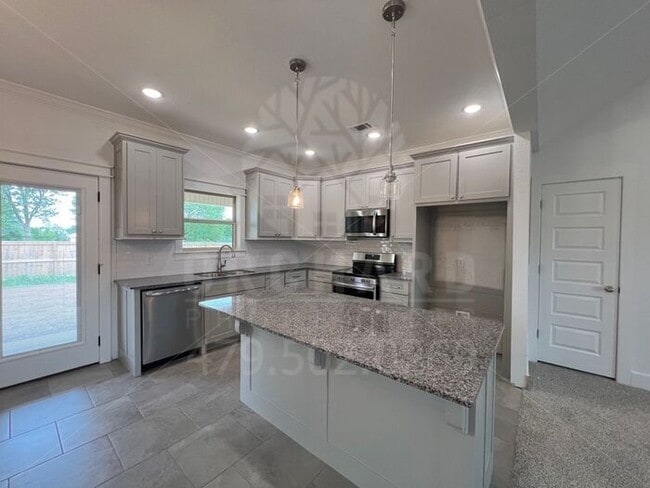 980 Silver Birch St in Springdale, AR - Building Photo - Building Photo