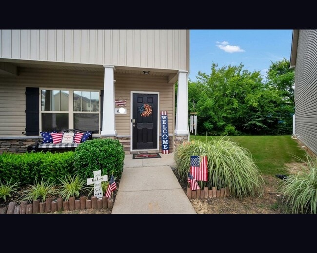 property at 826 Lower Park Pl