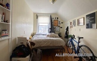 50 Brainerd Rd, Unit 3 in Boston, MA - Building Photo