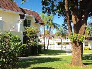 770 SE 2nd Ave, Unit Ccay in Deerfield Beach, FL - Foto de edificio - Building Photo