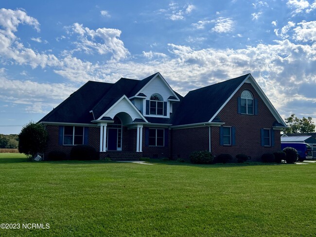 property at 112 Cottonwood Dr