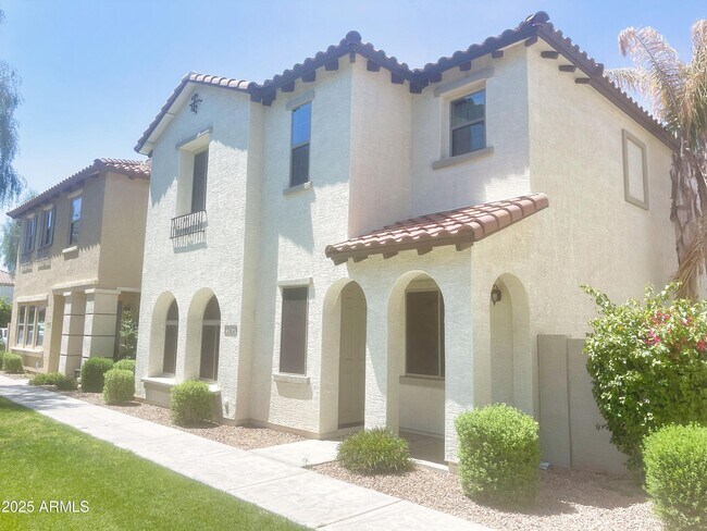3507 S Falcon Dr in Gilbert, AZ - Building Photo - Building Photo