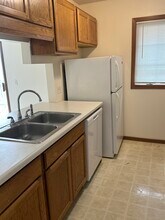 273 23rd St SE, Unit 2 in Willmar, MN - Building Photo - Building Photo