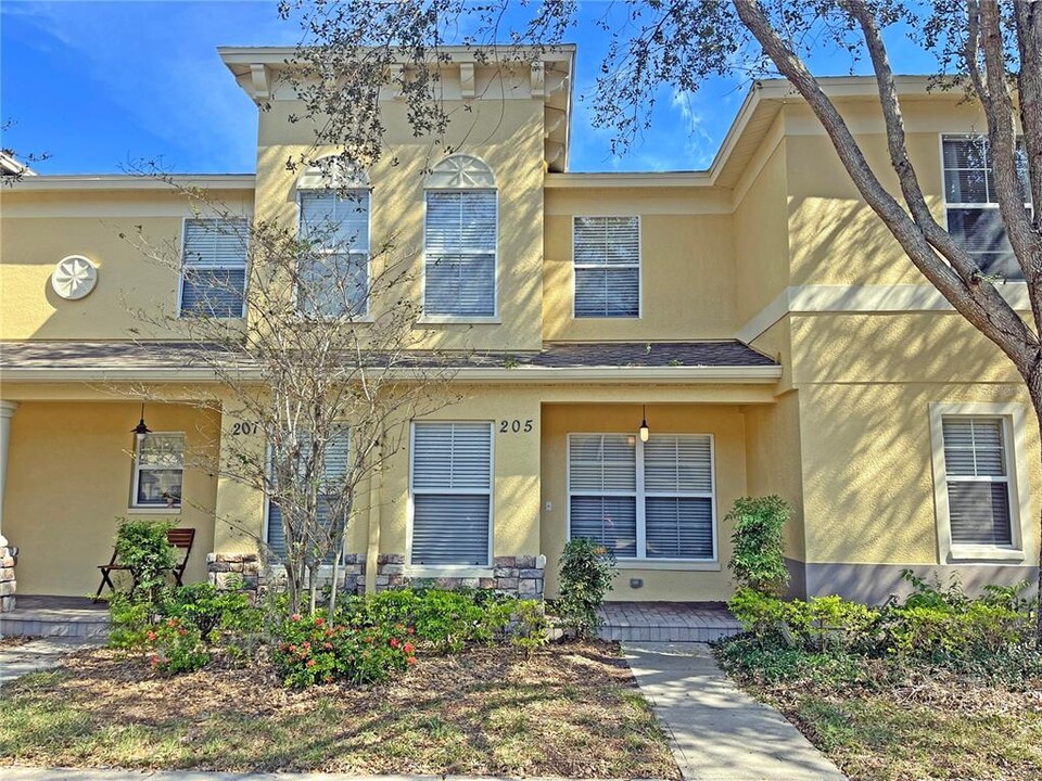 205 Penmark Stone Pl in Valrico, FL - Building Photo