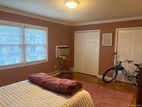 6 Windermere Pl in Rockville Centre, NY - Building Photo - Building Photo