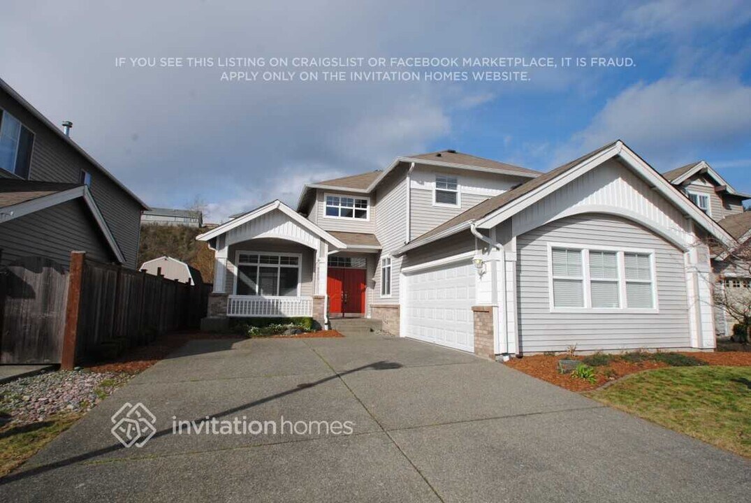 6325 62nd St Ct W in University Place, WA - Building Photo