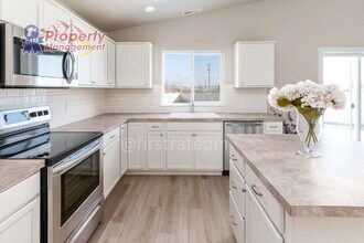 6448 S Festival Ave in Meridian, ID - Building Photo - Building Photo