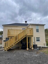 110 4th St in Dravosburg, PA - Building Photo - Building Photo