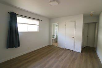 26205 Oak St in Lomita, CA - Building Photo - Building Photo