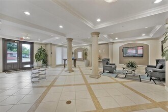 533 NE 3rd Ave, Unit 211 in Fort Lauderdale, FL - Building Photo - Building Photo