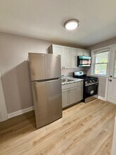 607 Lucia Ave in Baltimore, MD - Foto de edificio - Building Photo