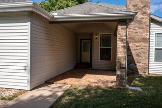 4135 E Autumn Ct in Springfield, MO - Building Photo - Building Photo