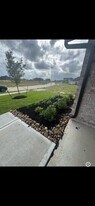 3060 Nori Shores Dr in Park Row, TX - Building Photo