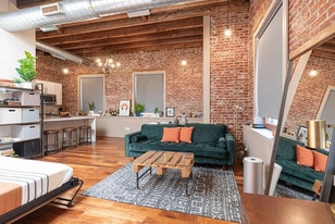 621 14th St in Union City, NJ - Building Photo