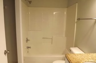 2712 Oak Hammock Dr in Panama City, FL - Building Photo - Building Photo