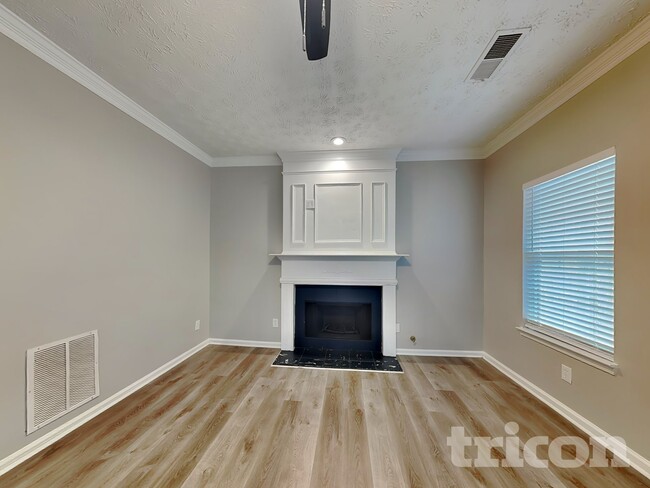 6793 Chestwood Ln in Austell, GA - Foto de edificio - Building Photo