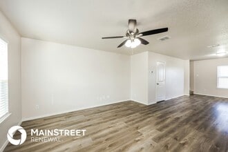 6726 Sabinal in San Antonio, TX - Building Photo - Building Photo