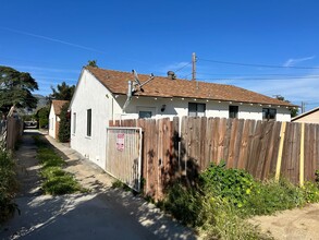 12745 Bradley Ave in Sylmar, CA - Building Photo - Building Photo