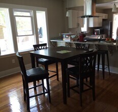 763 S Aurora St, Unit B in Ithaca, NY - Foto de edificio - Building Photo