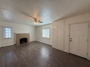 835 E Boone St in Santa Maria, CA - Building Photo - Building Photo