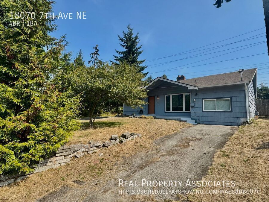 18070 7th Ave NE in Shoreline, WA - Building Photo