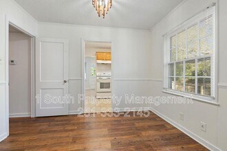 212 Pinehill Dr in Mobile, AL - Building Photo - Building Photo