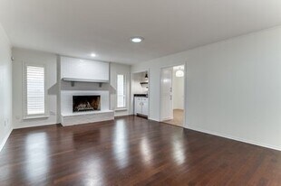 4618 Ranch View Rd in Fort Worth, TX - Building Photo