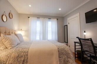 247 Savin Hill Ave, Unit 2 in Boston, MA - Building Photo - Building Photo