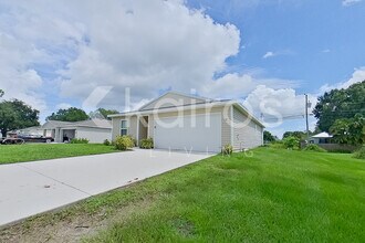 8136 102nd Ave in Vero Beach, FL - Building Photo - Building Photo