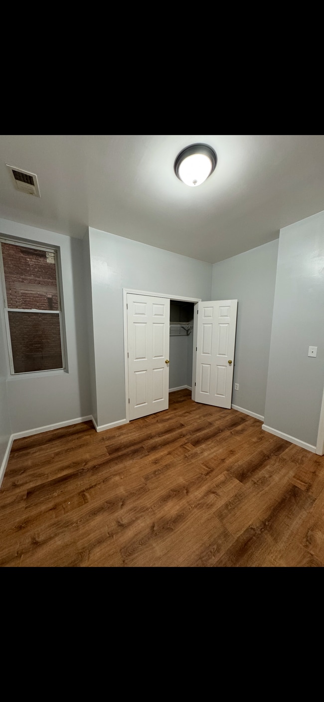 48 1/2 3rd St, Unit Floor 1