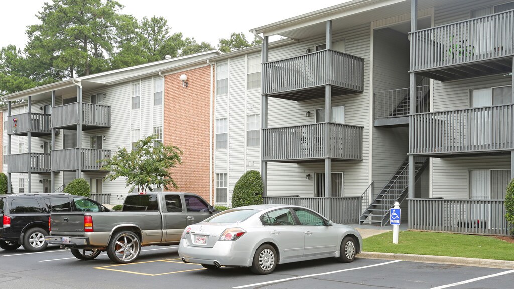 Ascot Place Apartments in Birmingham, AL