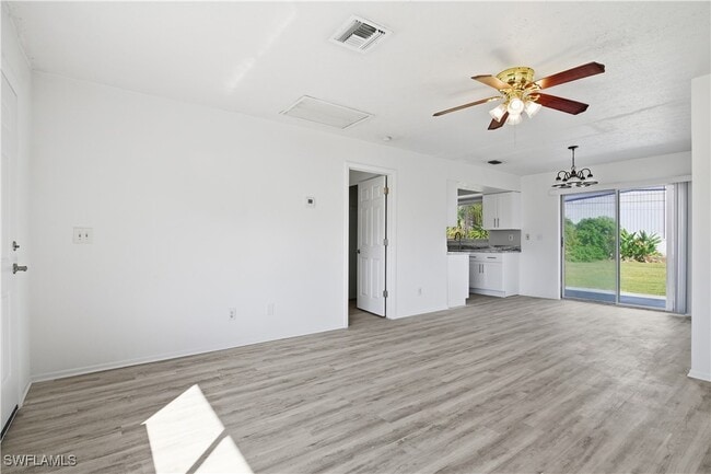 property at 1130 Alabar Ln