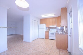 3019 SW 68th Terrace in Miramar, FL - Building Photo - Building Photo