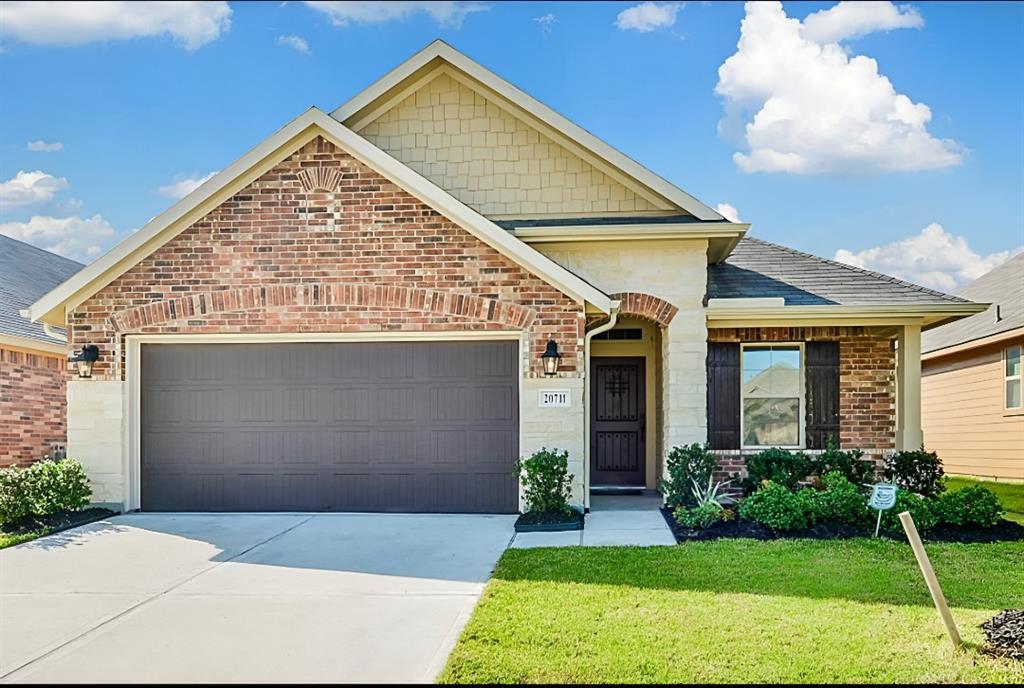 20711 Winghaven Dr in Katy, TX - Building Photo