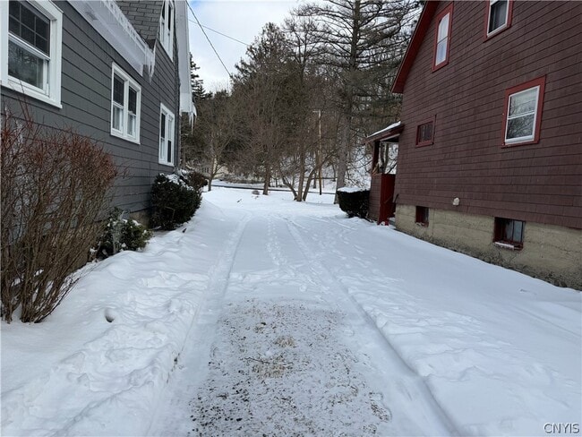 21 Otter Creek Pl in Cortland, NY - Building Photo - Building Photo