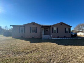 424 Sonnier Rd in Carencro, LA - Building Photo