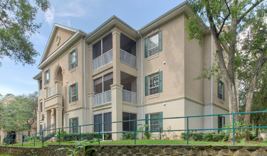 8601 Beach Blvd, Unit 512 in Jacksonville, FL - Building Photo - Building Photo