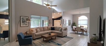 4850 Mill Run Dr in New Port Richey, FL - Building Photo - Building Photo