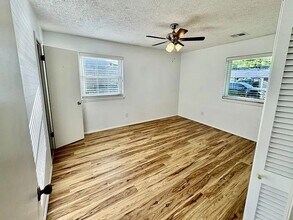 3028 Berkshire Way in The Village, OK - Building Photo - Building Photo