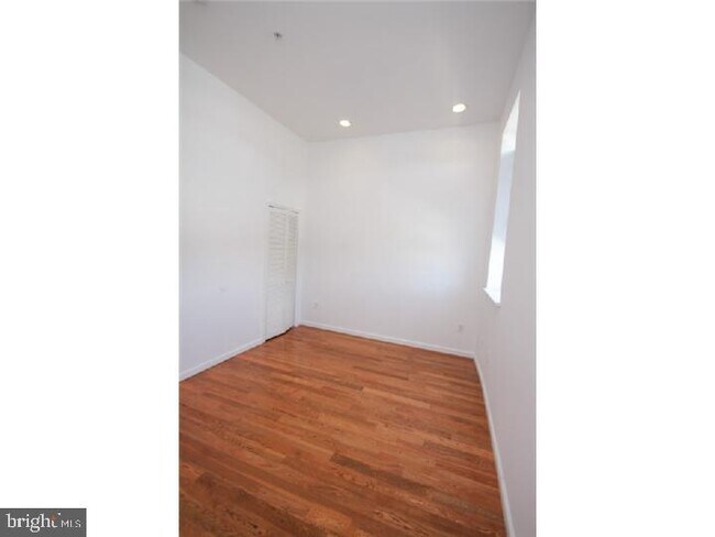 2125 N 15th St photo'