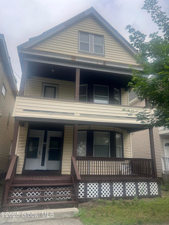 property at 33 Morris St