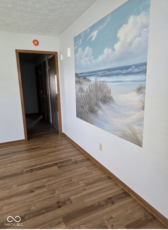 1043 Mikes Way in Greenwood, IN - Building Photo - Building Photo