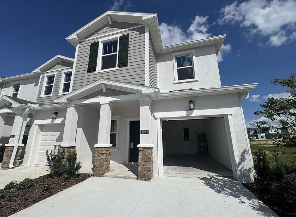 3055 Mindfulness Dr in Clermont, FL - Building Photo