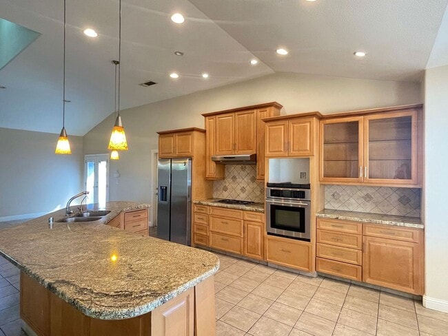 1377 1st St in Clovis, CA - Building Photo - Building Photo
