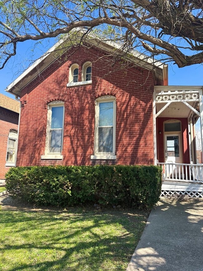 309 S 8th St in Quincy, IL - Building Photo - Building Photo