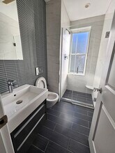 102 Myrtle St, Unit 7 in Boston, MA - Building Photo - Building Photo