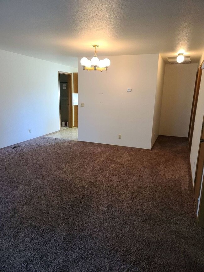 208 W 19th Ave in Post Falls, ID - Building Photo - Building Photo