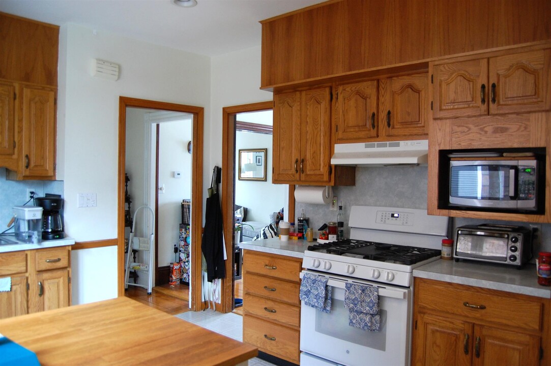 14A Cottage Ave, Unit 2 in Somerville, MA - Foto de edificio