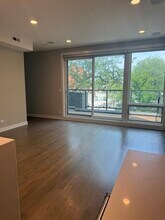 520 N Oakley Blvd in Chicago, IL - Building Photo - Building Photo