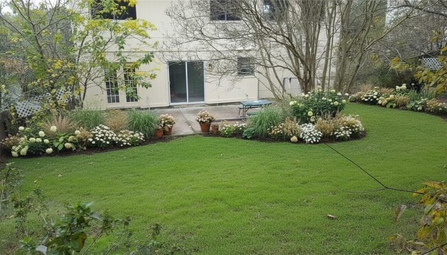 8402 Spring Valley Dr in Austin, TX - Building Photo - Building Photo